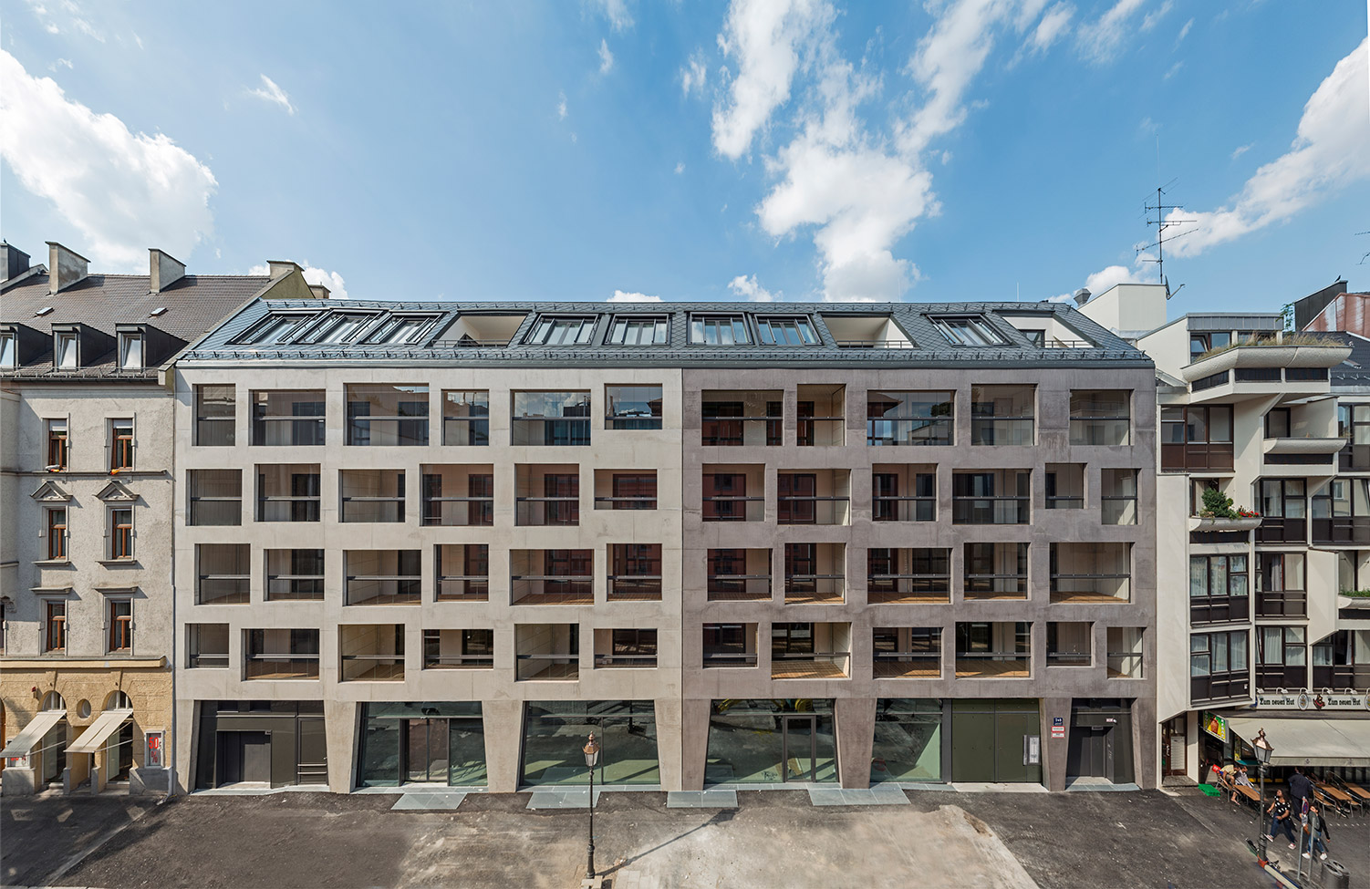 Monaco in München - Fassade Totale